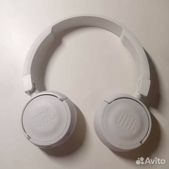 Беспроводные наушники JBL T450BT
