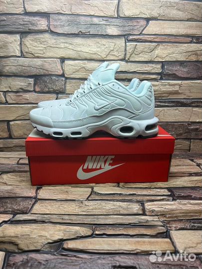 Кроссовки Nike air max tn plus white 42 размер