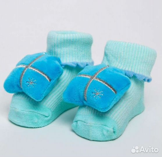 Набор для малыша: носочки + браслетики погремушки