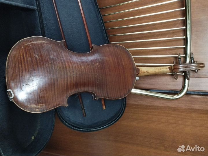 Скрипка 4/4 немецкая мануфактура Забронировано