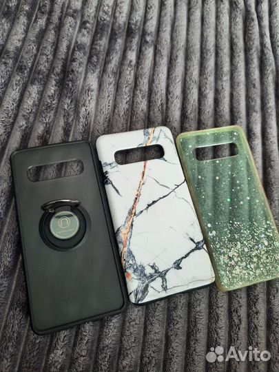 Чехлы на телефон