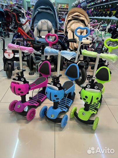 Самокат - беговел с ручкой 3 в 1