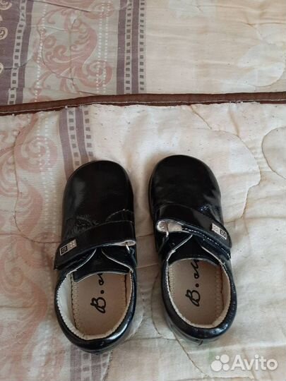 Детский костюм и туфли