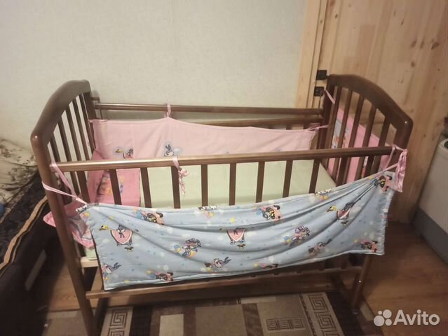 Детская кровать с матрасом и бортиками