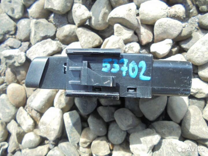 Кнопка аварийки Toyota Corolla Spacio AE111 4A-FE