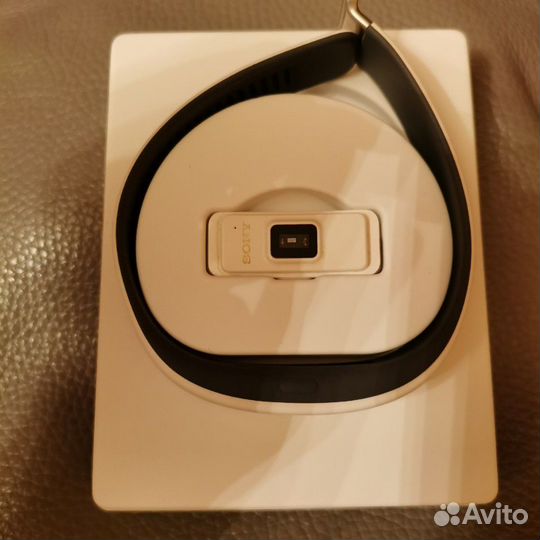 Браслет Sony SmartBand 2 SWR12 белый
