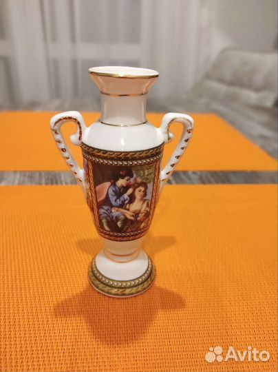 Ваза фарфор маленькая