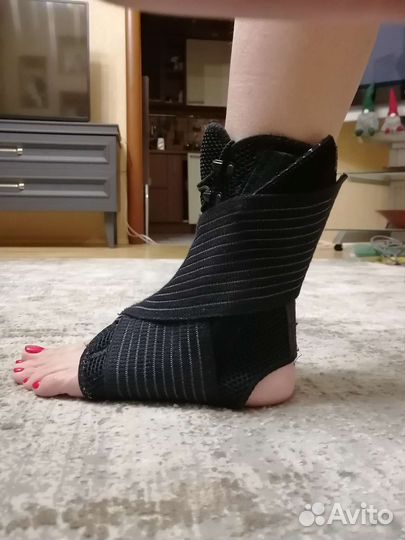 Бандаж голеностопный