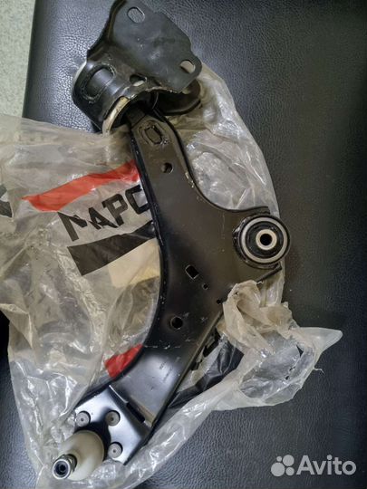 Рычаг новый передний левый в сборе Ford Volvo