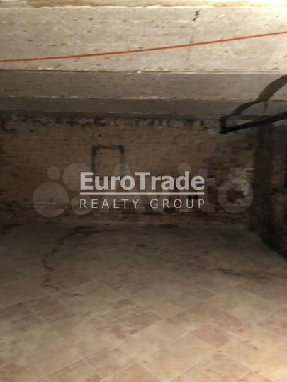 Продам торговое помещение, 216 м²