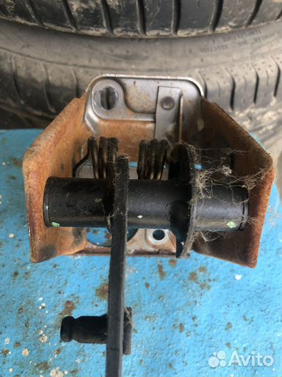 Лендровер Фрилеедер 1 педаль сцепления