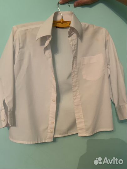 Рубашки каждая по 100