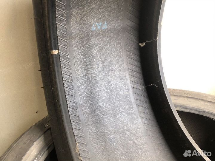 Pirelli P Zero 305/30 R20