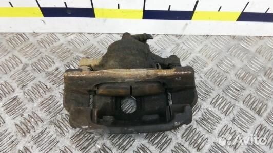 Суппорт тормозной передний правый toyota auris E15