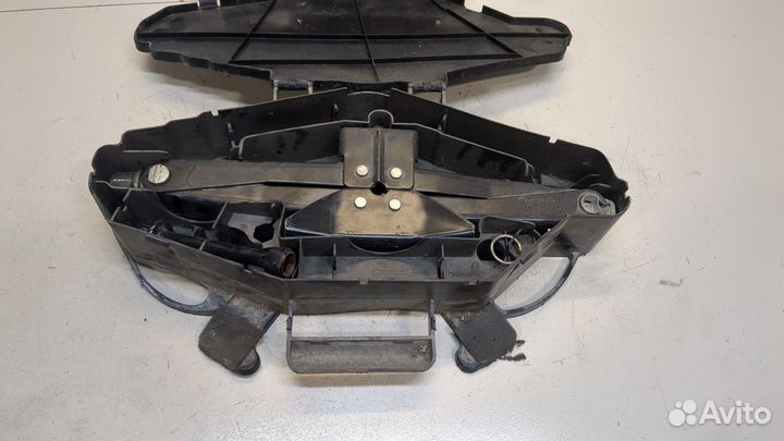 Набор инструментов штатный Opel Vivaro, 2004