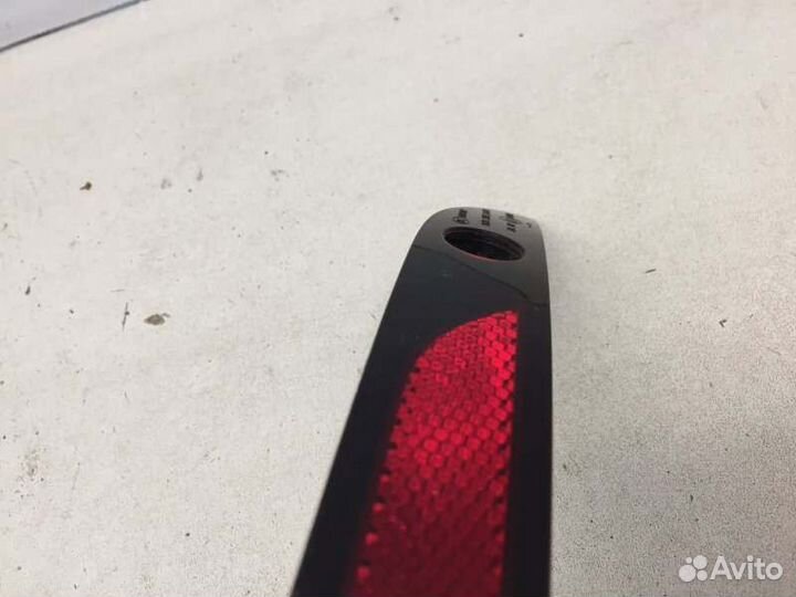 Катафот бампера Volvo V60 2 2018-2021