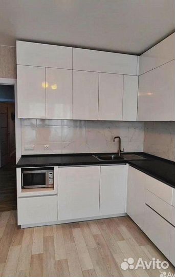 Угловая кукня на заказ