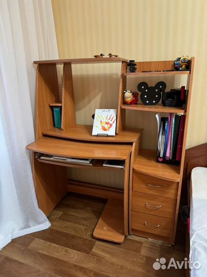 Компьютерный стол