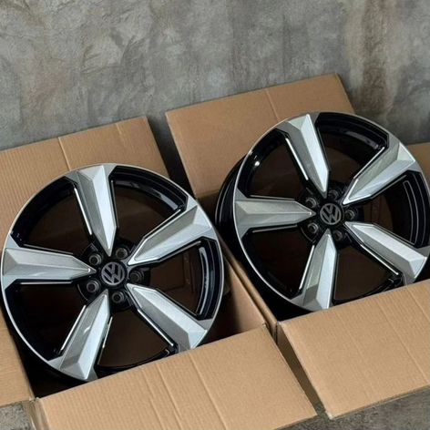 Литые диски Powcan 7.5×R17 5×100