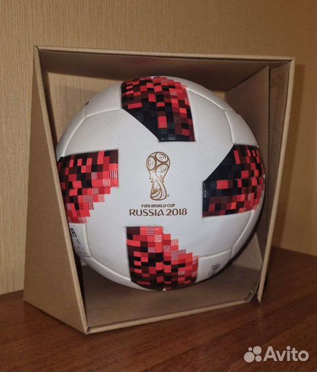 Футбольный мяч Adidas telstar fifa 2018