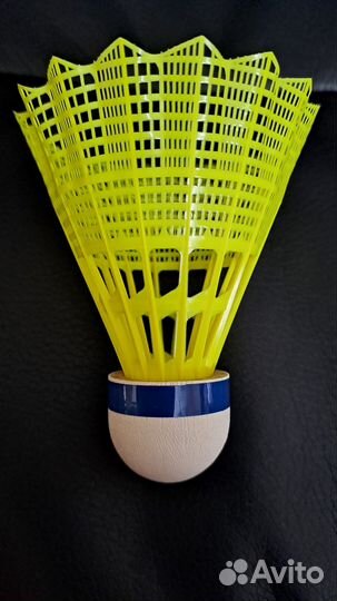 Волан Yonex Mavis 350 Middle