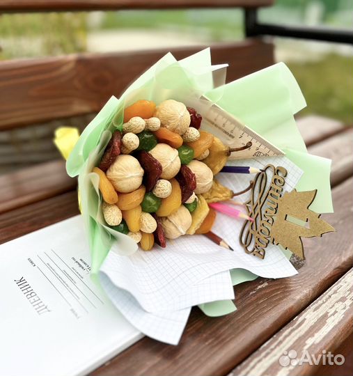 Сладкие букеты к 1 сентября