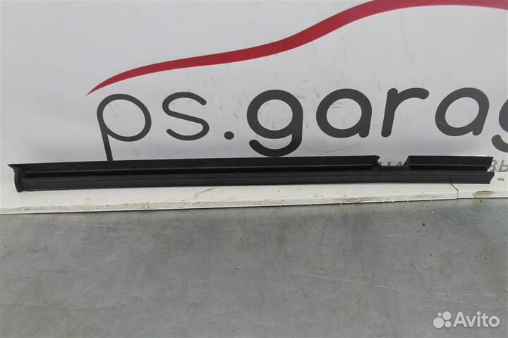 Молдинг двери задней правой Volvo XC90 2014-2019