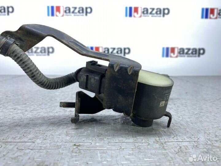 Датчик высоты подвески Nissan Teana L33 QR25DE