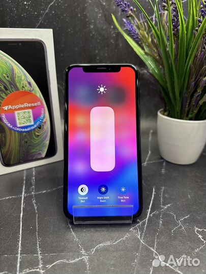 iPhone Xs, 64 ГБ