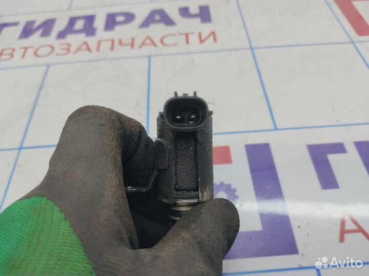 Клапан электромагнитный изменения фаз грм Mitsubis