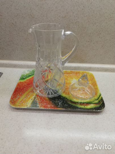 Хрустальный кувшин с крышкой