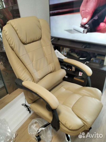 Офисное кожаное кресло новое