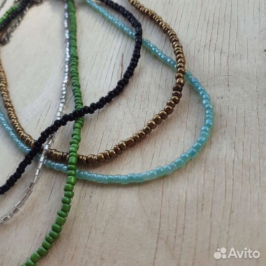 Чокеры из бисера в ассортименте