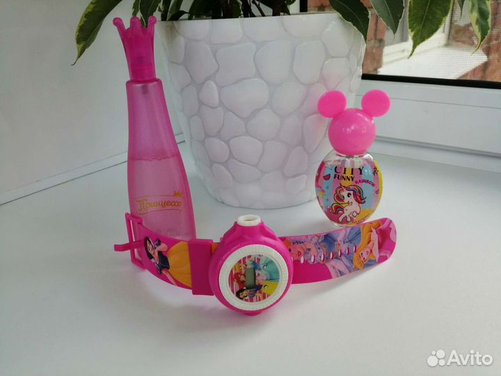 Духи, часы, набор для плетения