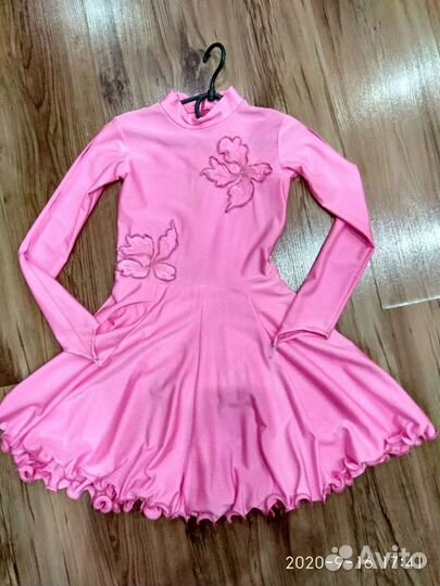 Платье для танцев/ гимнастики /фигурного катания