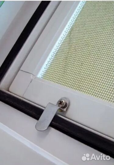 Москитная сетка на зажимах