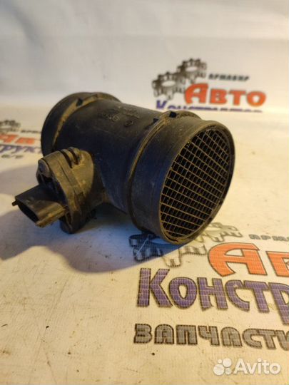 Датчик массового расхода воздуха Opel Omega B