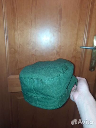 Кепка военная зелёная с какардой