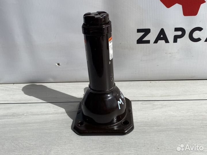 Lexus Lx570 Домкрат