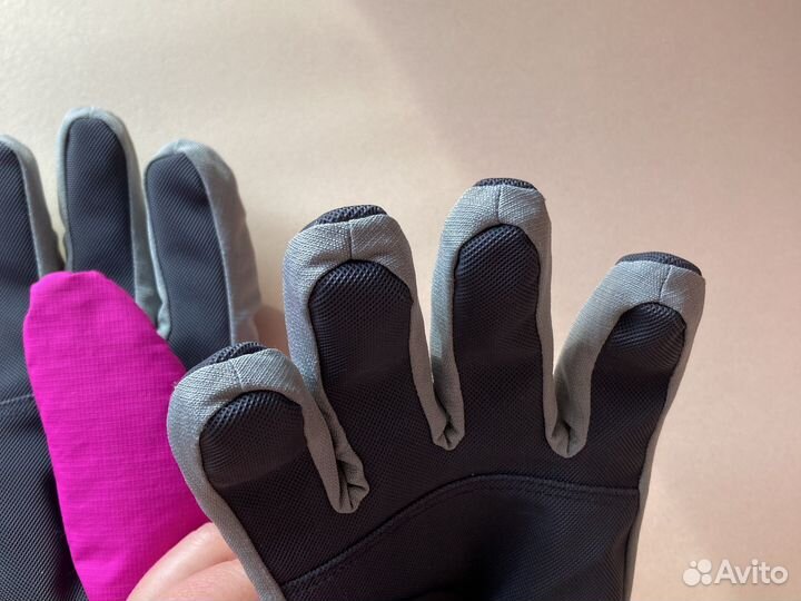 Горнолыжные перчатки женские