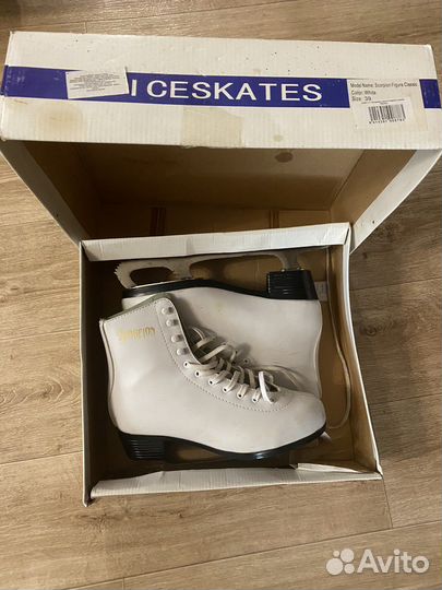 Коньки фигурные женские 39 размер