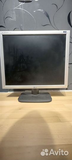Монитор для компьютера lg L1918s