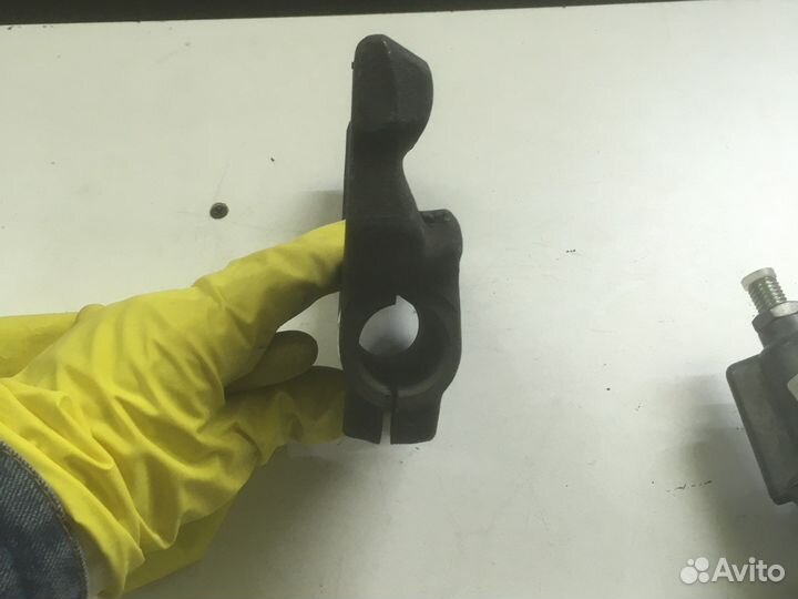 Вилка выключения сцепления