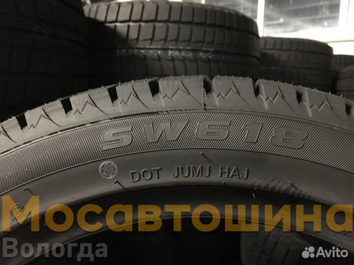 Westlake SW618 235/45 R18 98T