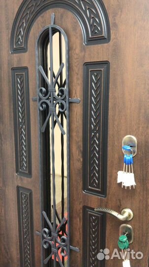 Дверь входная с ковкой доставка в подарок