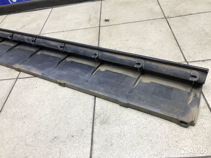 Накладка на порог (наружная) левая Kia Sportage 1