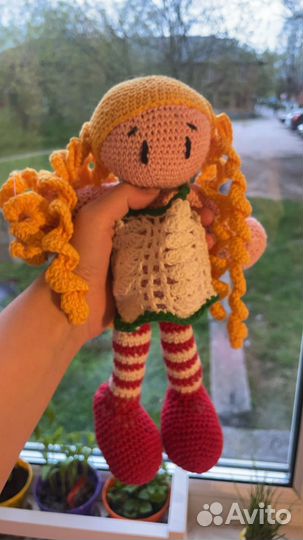 Вязаная кукла