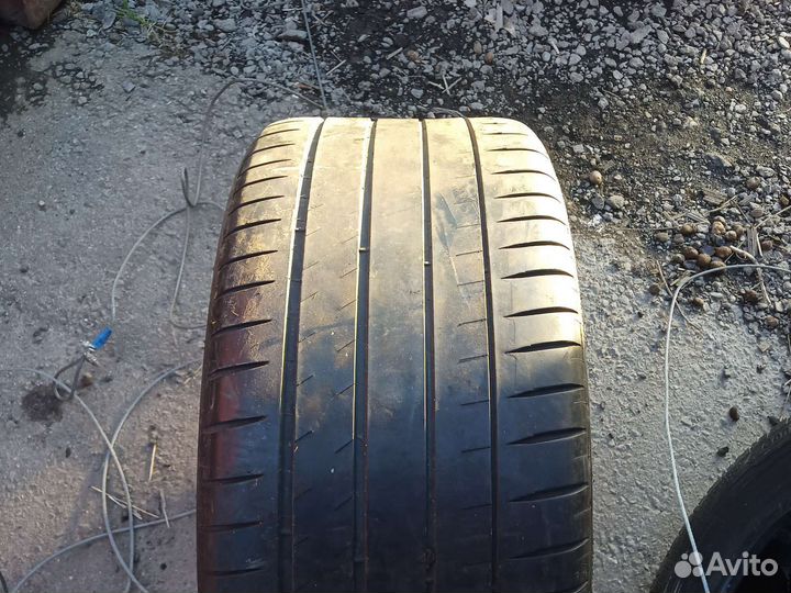 Michelin Pilot Sport 4 S 285/35 R20