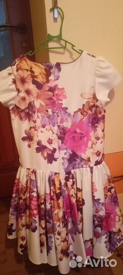 Платье для девочки праздничное