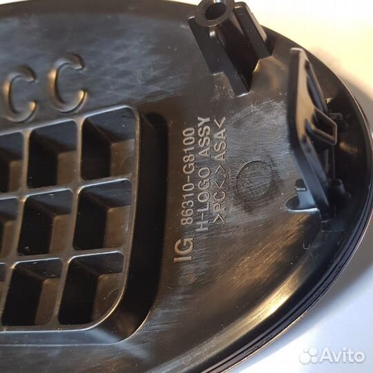 Эмблема решетки радиатора Hyundai Sonata 7